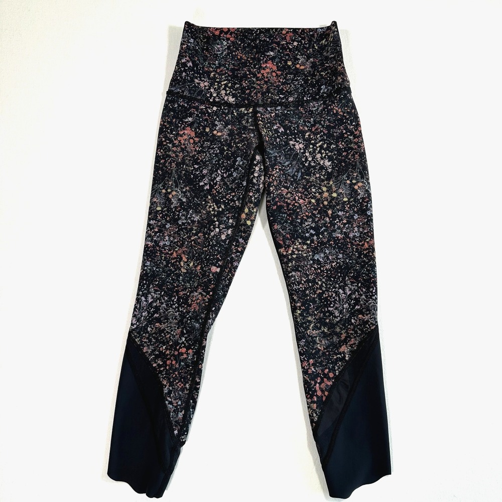 Lululemon Womens 2 Wunder Under Crop II Scallop Flowerescent Leggings Pants